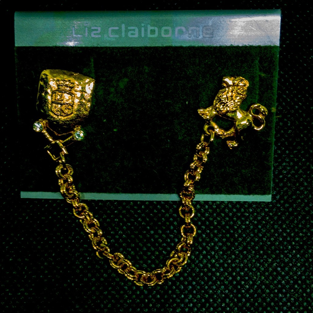 Liz Claiborne collar chain